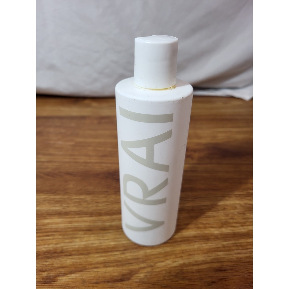 Vrai 8.3 Oz Bath & Shower Gel